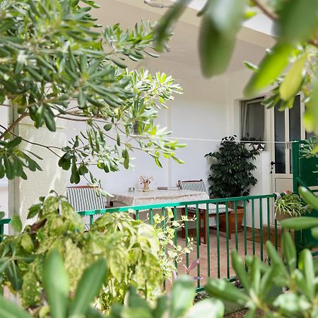 Room Tai - Spacious And Comfy With Private Terrace 흐바르 외부 사진